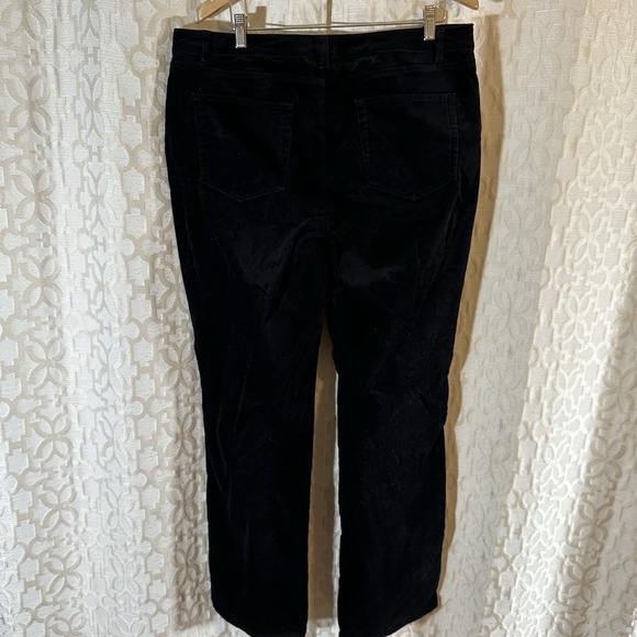Coldwater Creek Natural Fit Corduroy Pants Black straight leg Size L (14-16) - Picture 2 of 10